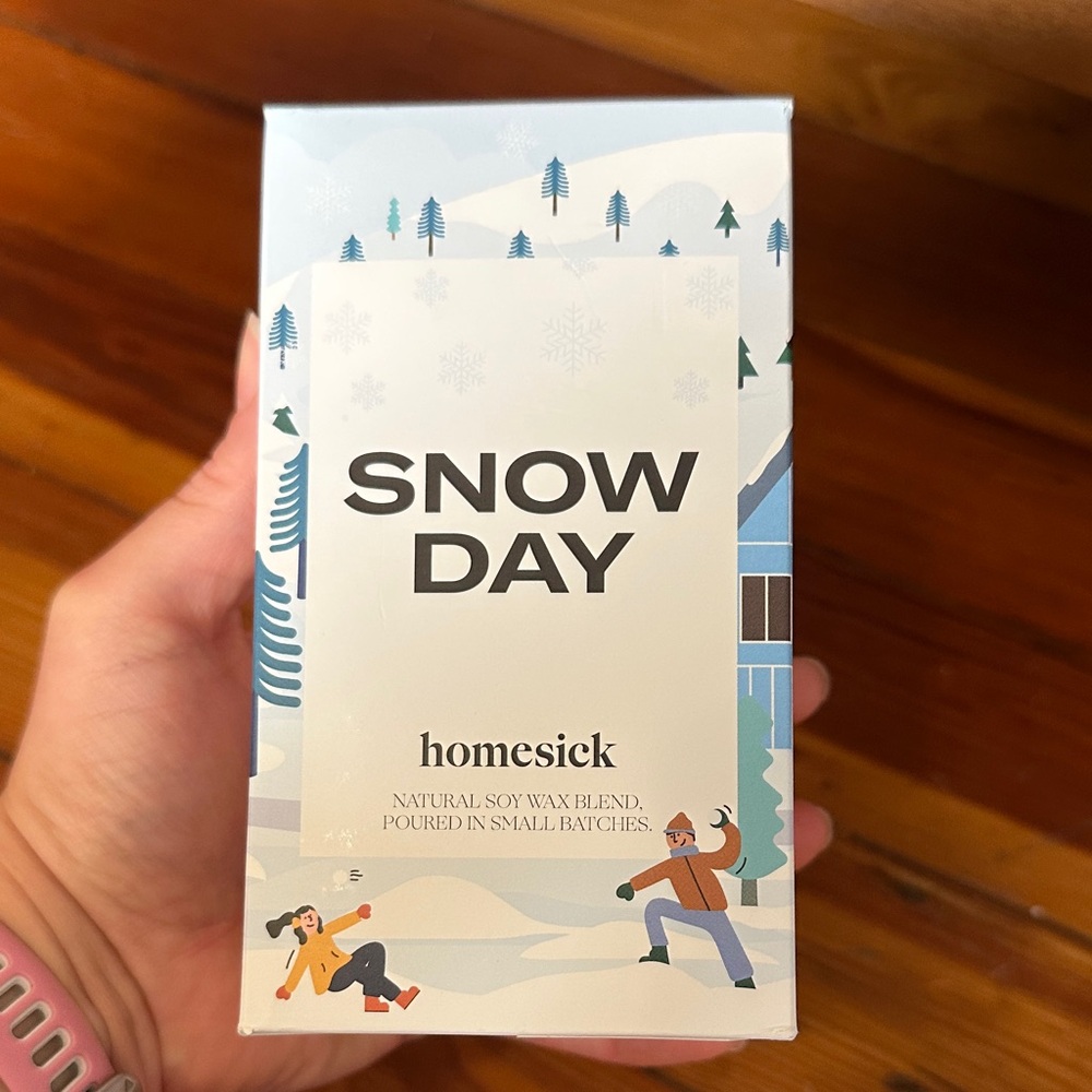 Homesick Candle Snow Day